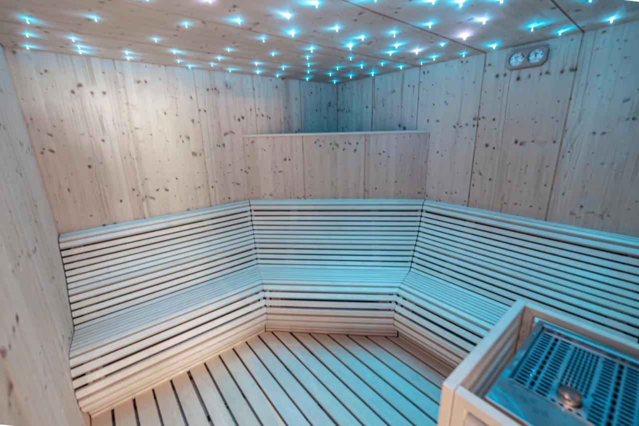 Hotel Garni Paradisi - Wellness & Spa Меццано Екстер'єр фото