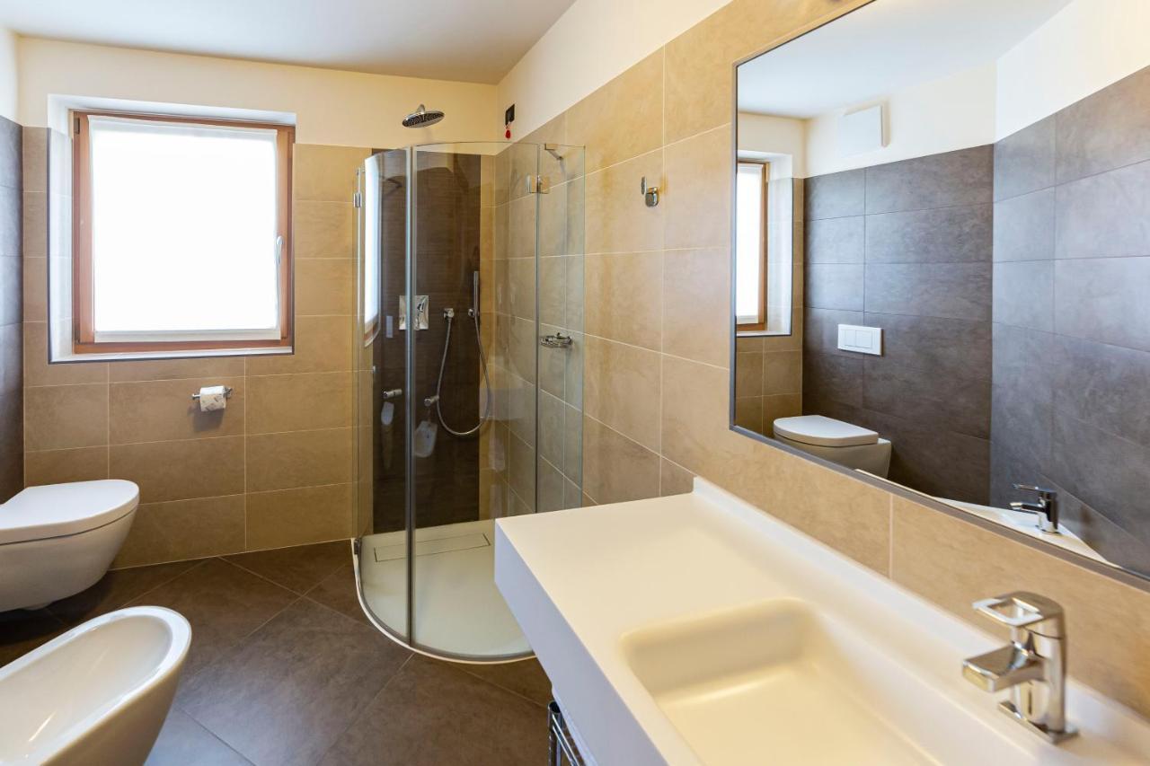 Hotel Garni Paradisi - Wellness & Spa Меццано Екстер'єр фото
