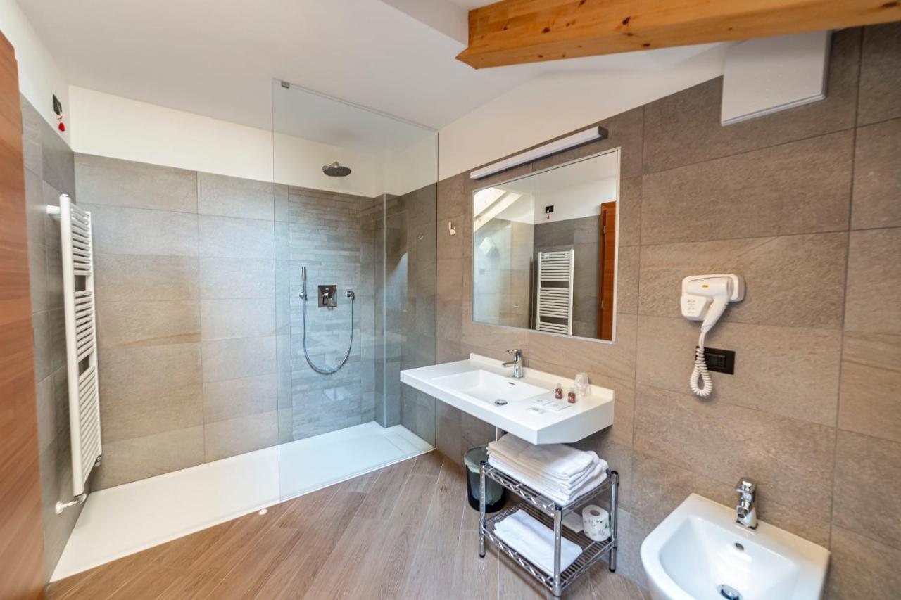 Hotel Garni Paradisi - Wellness & Spa Меццано Екстер'єр фото