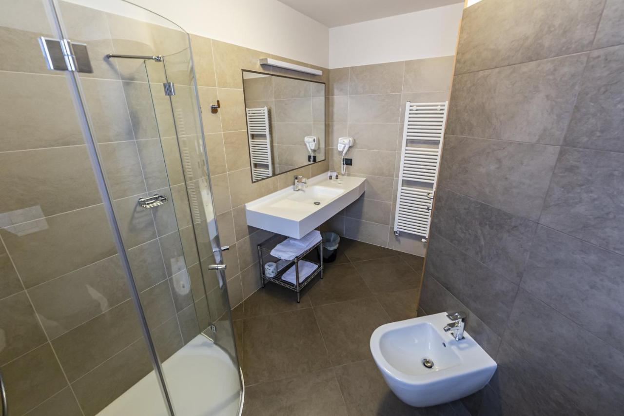 Hotel Garni Paradisi - Wellness & Spa Меццано Екстер'єр фото