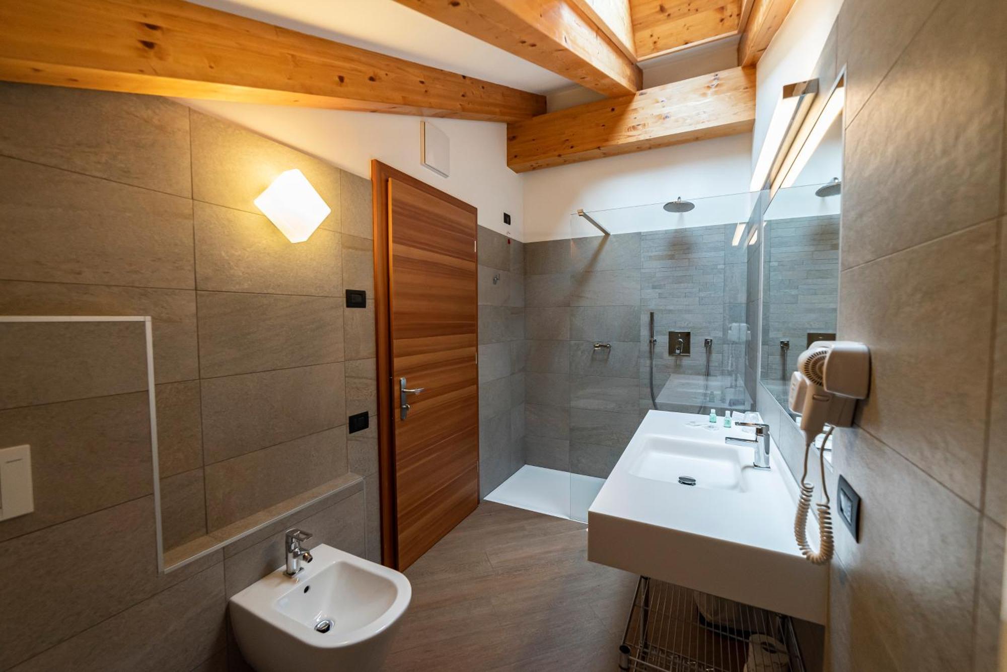 Hotel Garni Paradisi - Wellness & Spa Меццано Екстер'єр фото