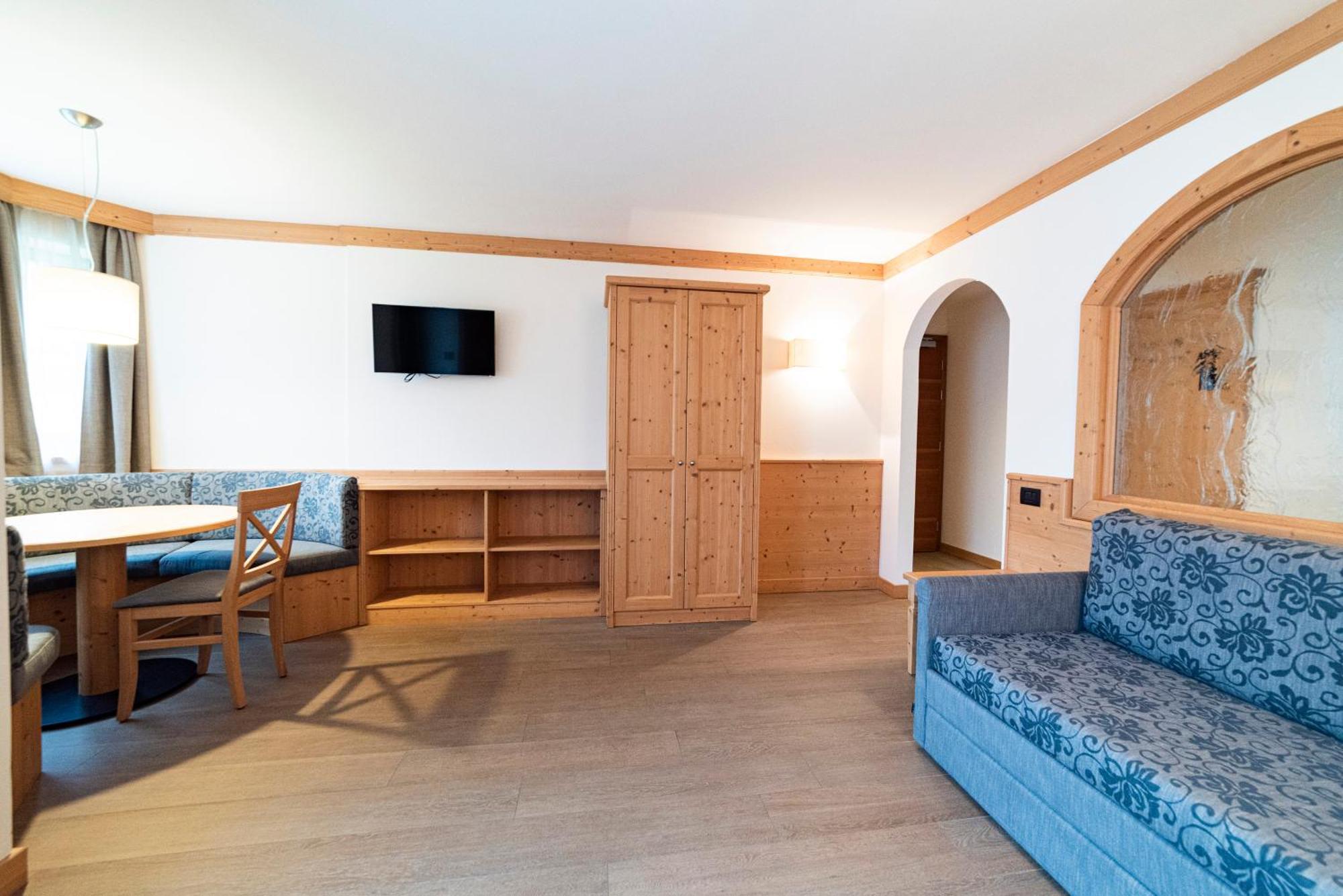 Hotel Garni Paradisi - Wellness & Spa Меццано Екстер'єр фото