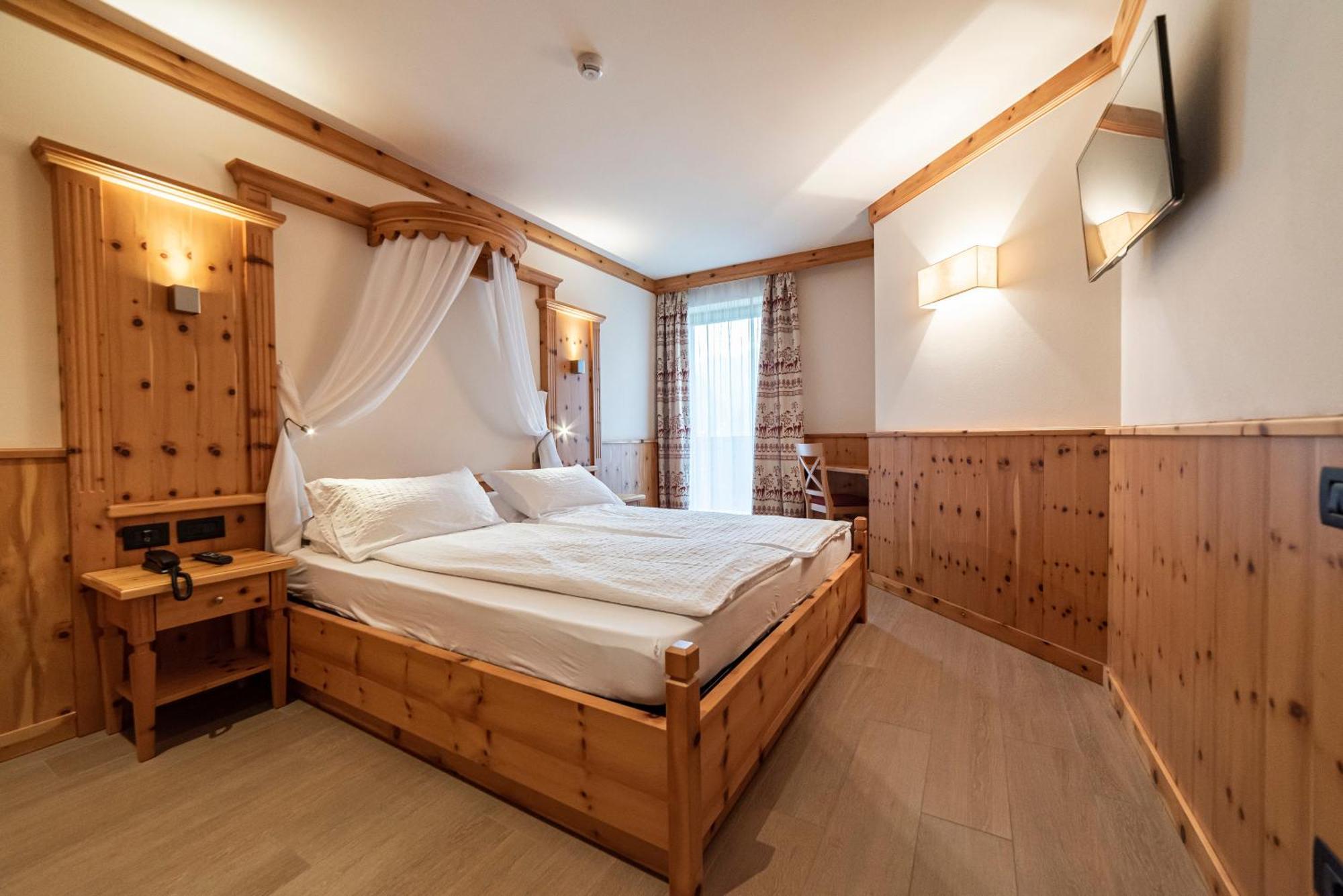 Hotel Garni Paradisi - Wellness & Spa Меццано Екстер'єр фото