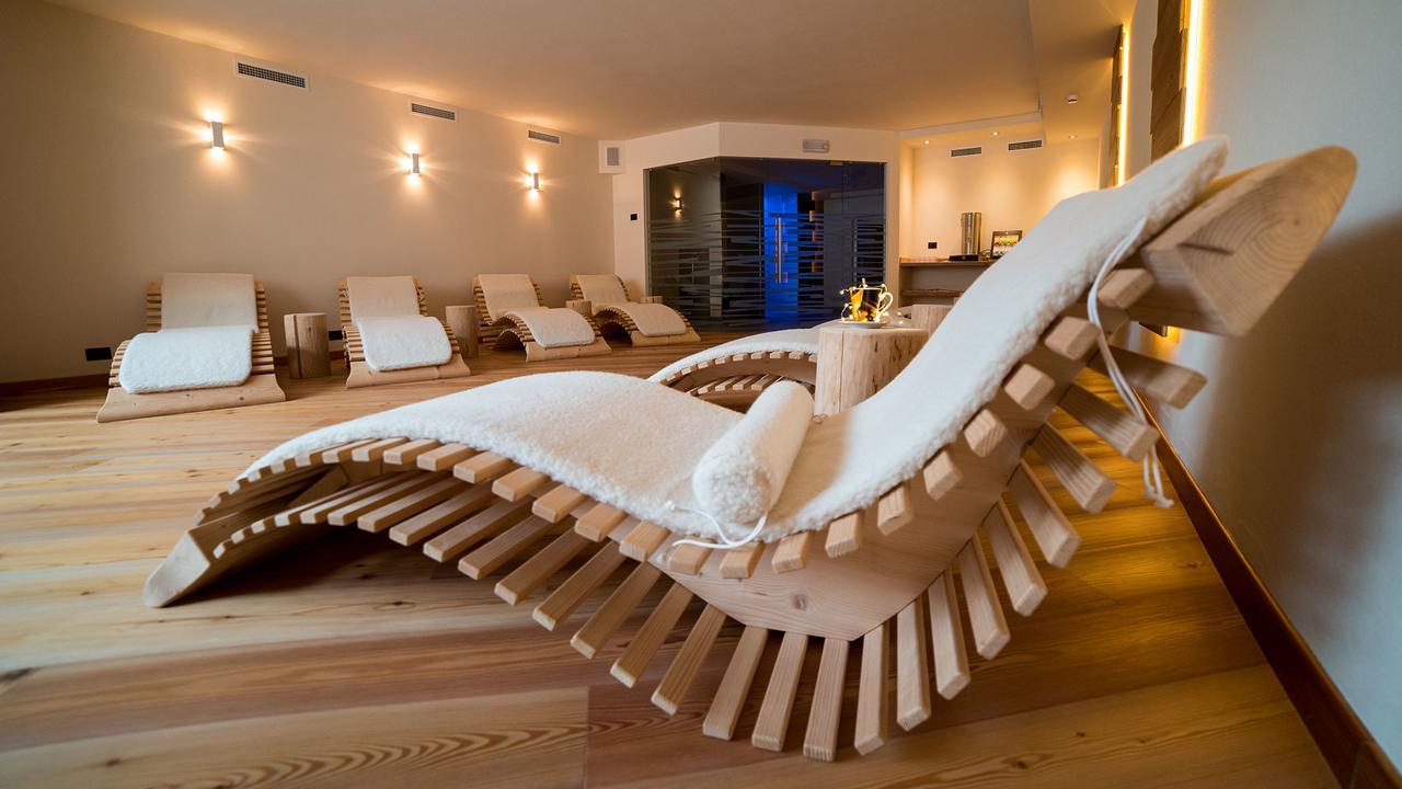 Hotel Garni Paradisi - Wellness & Spa Меццано Екстер'єр фото