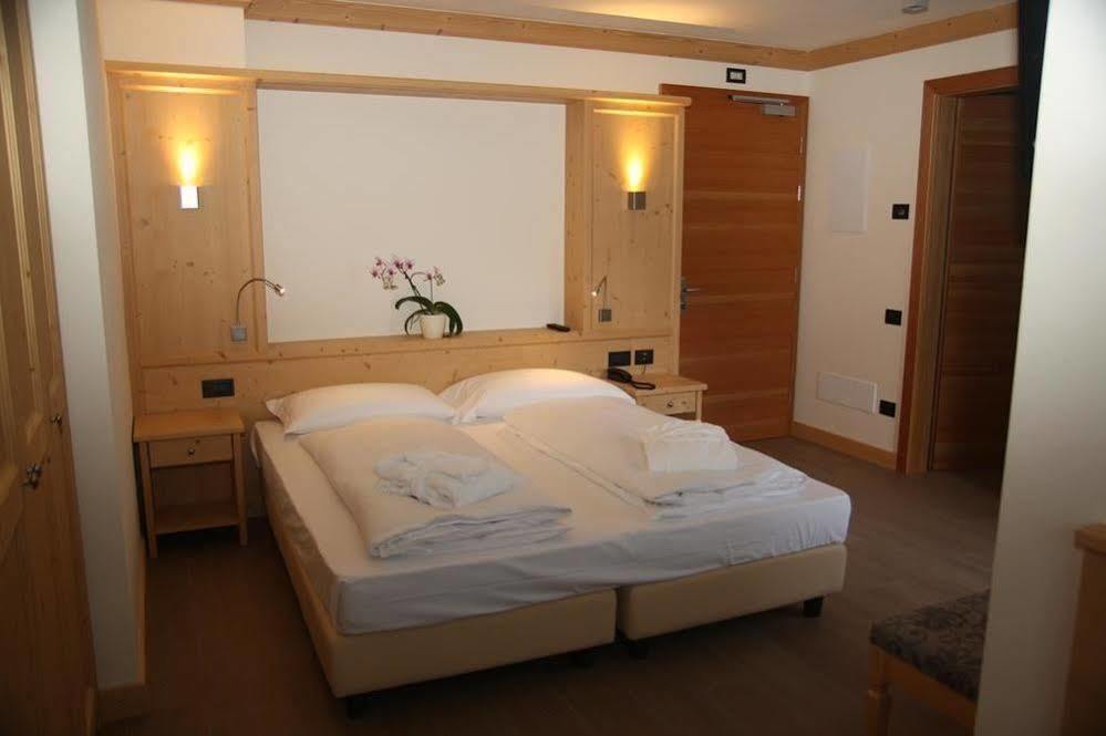 Hotel Garni Paradisi - Wellness & Spa Меццано Екстер'єр фото